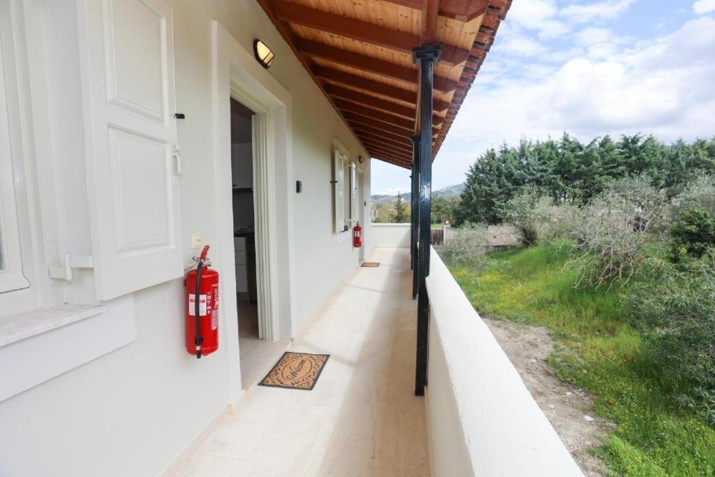 Litheres Kouros Apartments מראה חיצוני תמונה